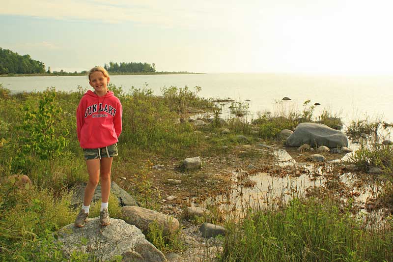 9-lake-by-lighthouse