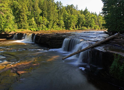 Tahquamenon Falls State Park – Camping, Hiking and Photos